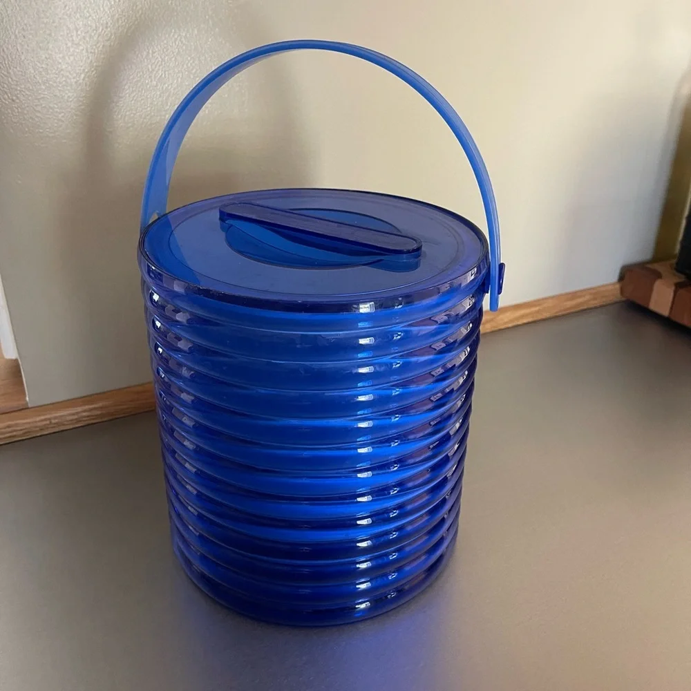 Vintage Acrylic Lucite Cobalt Blue Ribbed Ice Bucket with Lid
